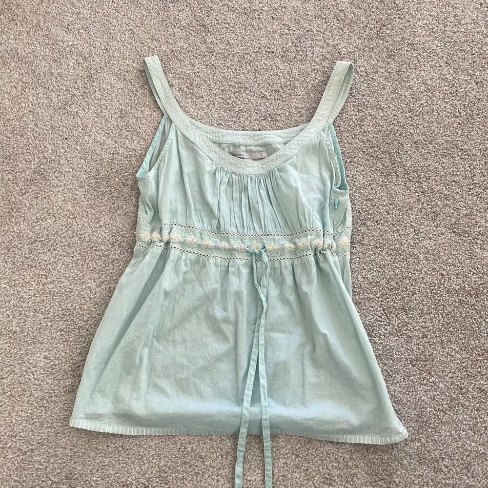 Old Navy Baby Blue Y2K Babydoll Embroidered Front-Tie Top - Picture 4 of 8